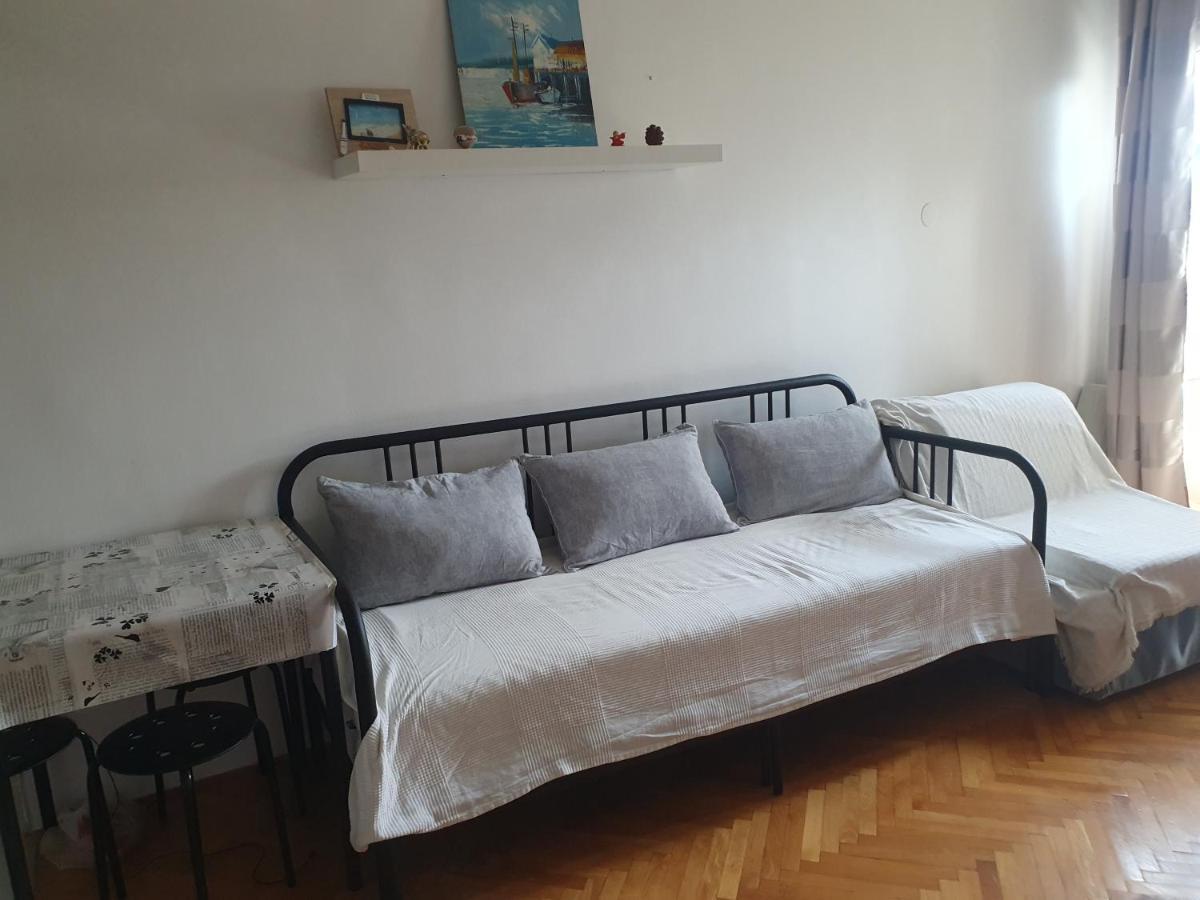 Apartman Na Najboljoj Lokaciji , Nedaleko Od Plaze Бар Екстериор снимка